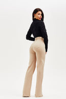 Calça Jeans Wide Leg Modeladora Cós Super Alto Barra Corte a Laser Sem Bolso Frontal Nude