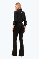 Calça Jeans Flare Mega Bumbum Cós Médio Preto Intenso