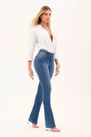 Calça Jeans Boot Cut Modeladora Inesquecível Cós Médio