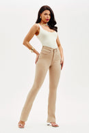 Calça Jeans Boot Cut Modeladora Cós Médio Nude