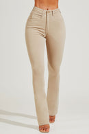 Calça Jeans Boot Cut Modeladora Cós Médio Nude