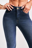 Calça Jeans Flare Modeladora Curva dos Sonhos Cós Médio