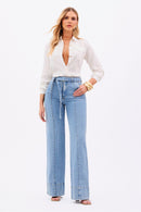 Calça Jeans Wide Leg Basic com Cinto Removível Cós Super Alto Clara
