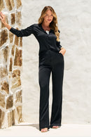 Calça Alfaiataria de Viscose Acetinada Essence Preta