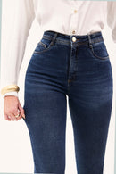 Calça Jeans Reta Modeladora Essencial Cós Super Alto Barra Corte a Laser