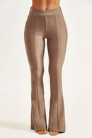Calça Flare Modeladora Glam Cós Alto Fendi