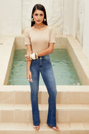 Calça Jeans Boot Cut Modeladora Inesquecível Cós Médio