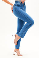 Calça Jeans Reta Mega Bumbum Cós Médio