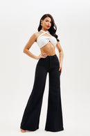 Calça Jeans Pantalona Modeladora Cós Médio Preta