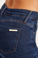 Calça Jeans Flare Luxury Cós Médio Escura