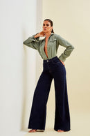 Calça Jeans Pantalona Luxury Cós Super Alto Barra Corte a Laser Escura