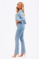 Calça Jeans Reta Modeladora Revolucionária Cós Super Alto Barra Corte a Laser Clara