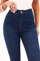 Calça Jeans Flare Modeladora Revolucionária Cós Super Alto Barra Corte a Laser Escura