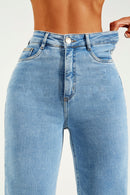 Calça Jeans Wide Leg Basic Cós Super Alto Barra Corte a Laser Clara
