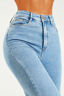 Calça Jeans Wide Leg Basic Cós Super Alto Barra Tradicional Clara