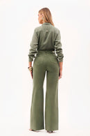 Calça Jeans Wide Leg Modeladora Cós Super Alto Barra Desfiada Verde