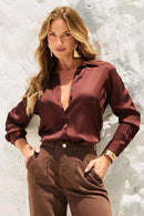 Camisa Feminina de Viscose Acetinada Essence Marrom