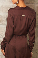 Camisa Feminina de Viscose Acetinada Essence Marrom