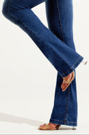 Calça Jeans Boot Cut Modeladora Inesquecível Cós Médio