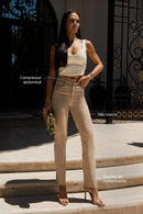 Calça Jeans Reta Modeladora Cós Alto Barra Corte a Laser Nude