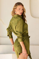 Short de Viscose Acetinada Essence Verde